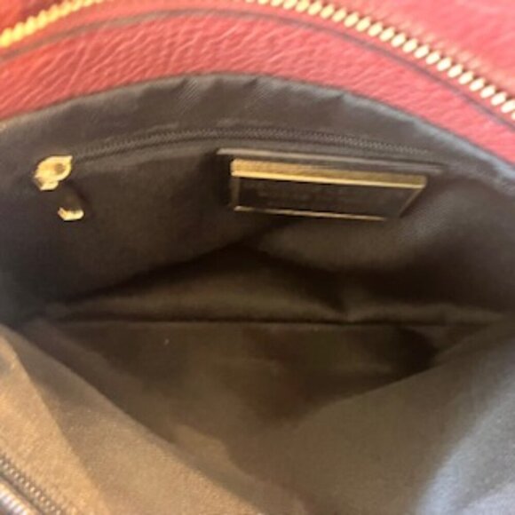 NWT Burgundy Italian Leather bag w/decorative chain - Picture 7 of 9